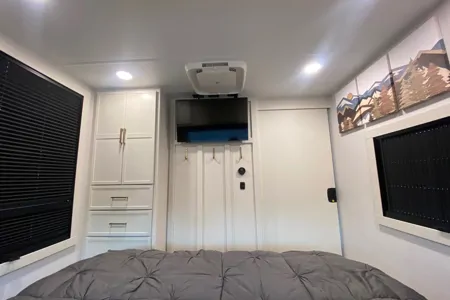 Brinkley's Ultimate Glamping I265