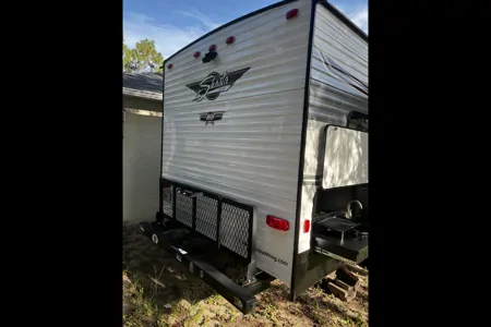 Rebecca's Shasta 25RS Travel Trailer