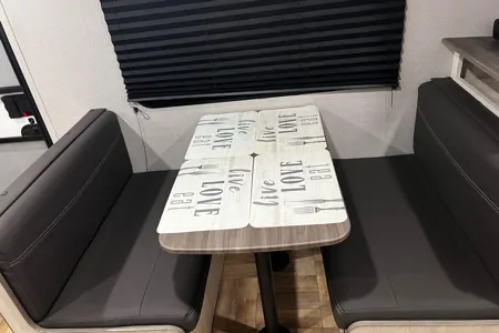 Rebecca's Shasta 25RS Travel Trailer