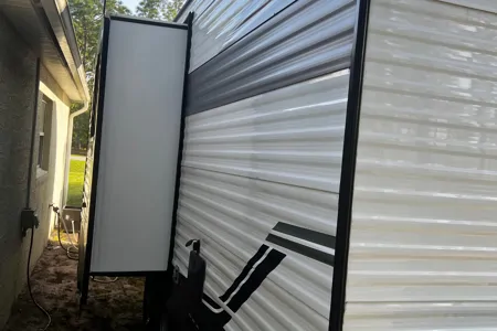 Rebecca's Shasta 25RS Travel Trailer