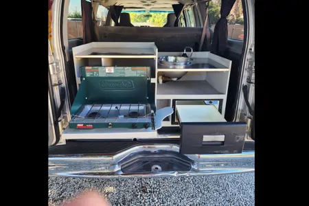 Blue Bird E-150 Campervan