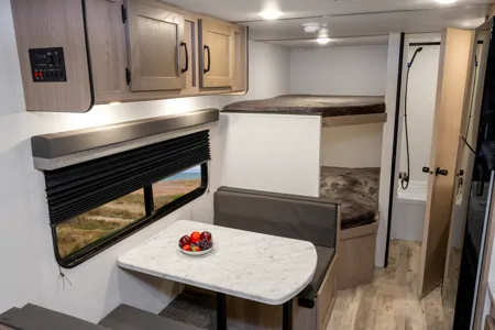 Jennifer's Gulf Stream kingsport lite 248bh Travel Trailer