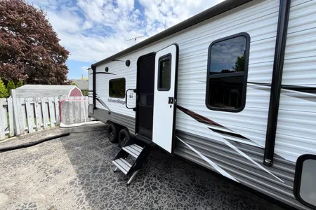 Ruben's Starcraft Autumn Ridge 26BH Travel Trailer