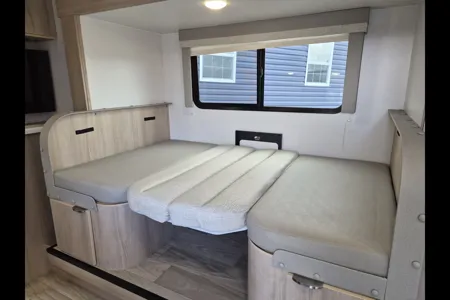 Mike's Winnebago 2108TB Travel Trailer