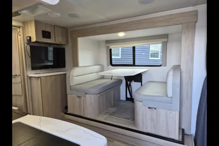 Mike's Winnebago 2108TB Travel Trailer