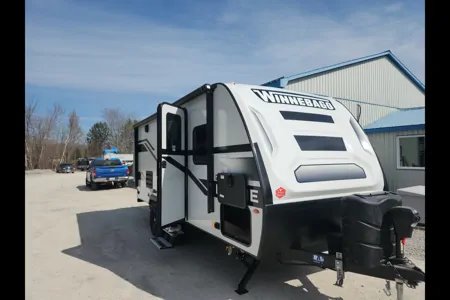 Mike's Winnebago 2108TB Travel Trailer