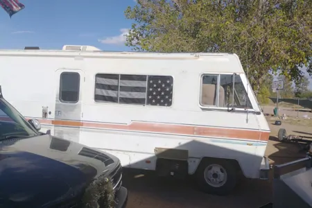 Ren's Winnebago Cottage