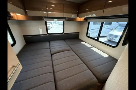 Top Notch Rv - Mercedes Benz Atasca Navion 24v 26'