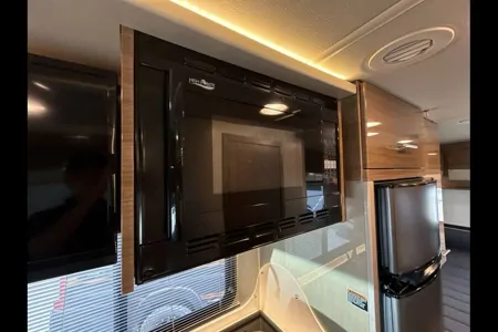 Top Notch Rv - Mercedes Benz Atasca Navion 24v 26'