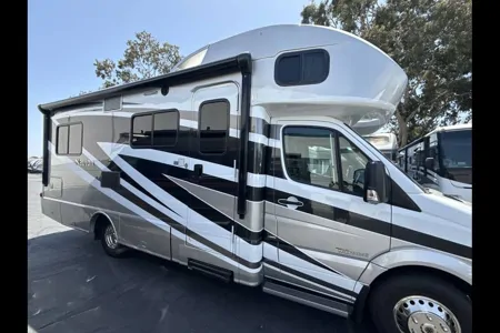 Top Notch Rv - Mercedes Benz Atasca Navion 24v 26'