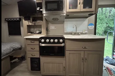 Len’s Coachmen Freedom Express Travel Trailer