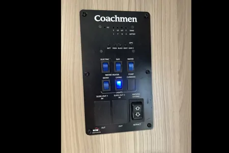 Len’s Coachmen Freedom Express Travel Trailer