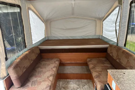 JAKUB's Starcraft 816 Tent Trailer