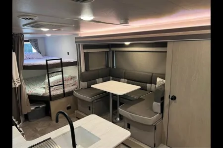 Family Bunkhouse Forest River Wildwood X-Lite 240BHXL