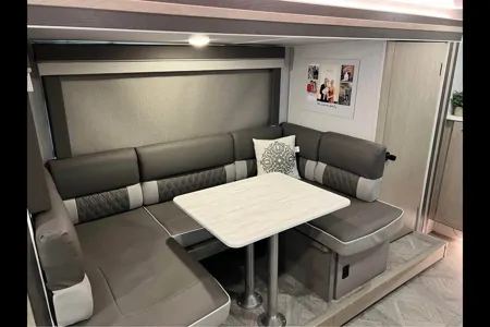 Family Bunkhouse Forest River Wildwood X-Lite 240BHXL