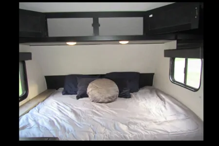 Forest River Wolf pup 16bhs Travel Trailer