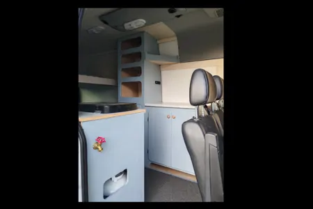 Chao's Mercedes-Benz sprinter 2500 Class B