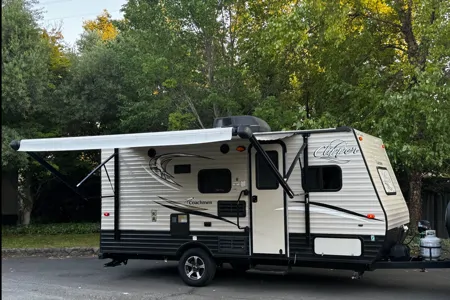 The Ultimate Family Camper (Free Napa or Sonoma Pick up)