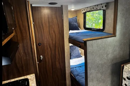 The Ultimate Family Camper (Free Napa or Sonoma Pick up)