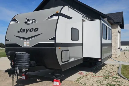 Alberto's Jayco 261 BHSW Travel Trailer