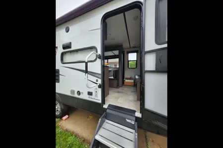 Dutchmen Coleman light 1905bh Travel Trailer