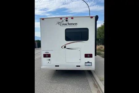 Raymond's Coachmen Freelander Class C