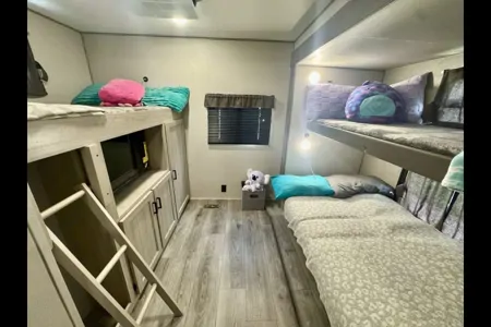 Coachmen 343BHTS Travel Trailer