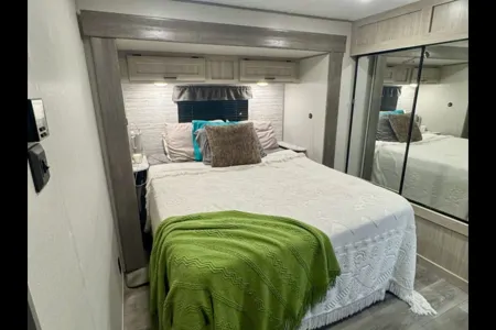 Coachmen 343BHTS Travel Trailer