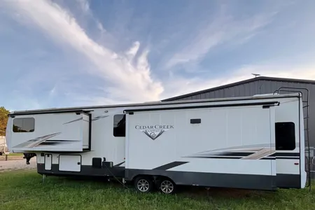 Greg's Forest River 38EBS Fifth Wheel