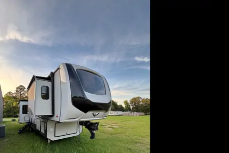 Greg's Forest River 38EBS Fifth Wheel