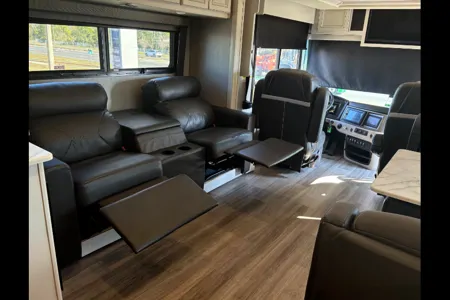 2022 Fleetwood Frontier Class A