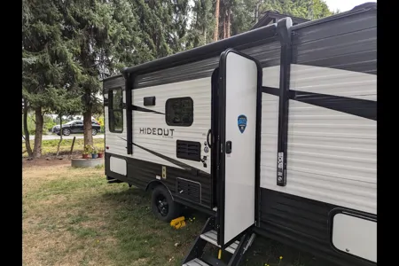 Michael Christy Keystone Hideout Travel Trailer