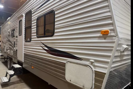 The Trailer Guy Nomad Skyline