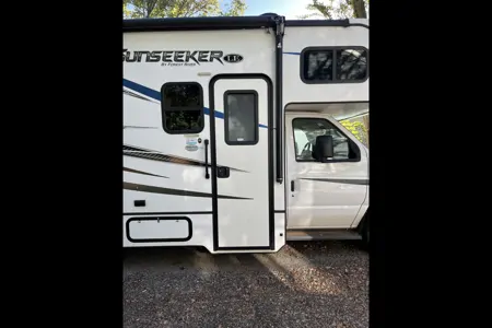 Eric's Forest River Sunseeker LE Class C