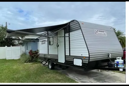 Lin's Coleman 17B Travel Trailer