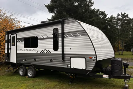 McKenzie’s Travelling Trailer