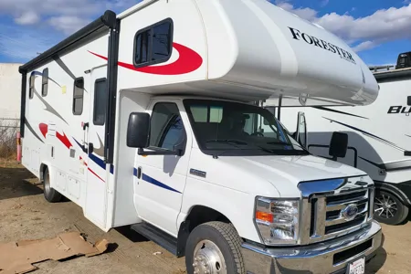 Rv Rentals Way of Life's Forester 2421MS CMF1