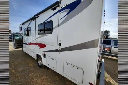 Rv Rentals Way of Life's Forester 2421MS CMF1