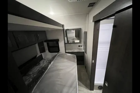 greg's Grand Design 31g Toy Hauler