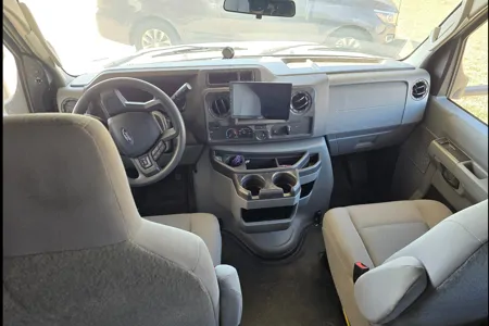 Jason 's Coachmen 2022 Coachmen Leprechaun Premier – Luxury Class C RV Class C