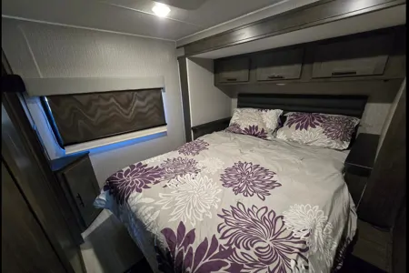 Jason 's Coachmen 2022 Coachmen Leprechaun Premier – Luxury Class C RV Class C