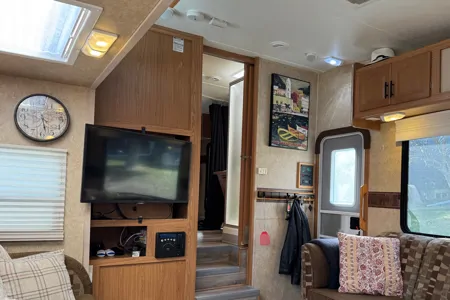Travis & Danielle's Forest River Wildcat Fifth Wheel