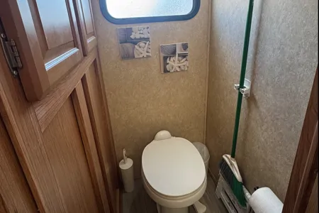 Travis & Danielle's Forest River Wildcat Fifth Wheel