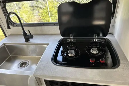 Kassandra's Dutchmen Rubicon Travel Trailer