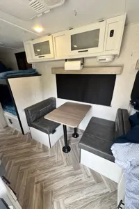 Kassandra's Dutchmen Rubicon Travel Trailer