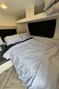 Kassandra's Dutchmen Rubicon Travel Trailer