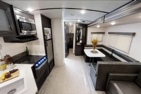 33' Forest River Surveyor Legend Travel Trailer