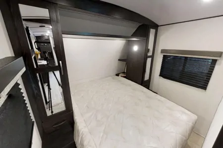 33' Forest River Surveyor Legend Travel Trailer