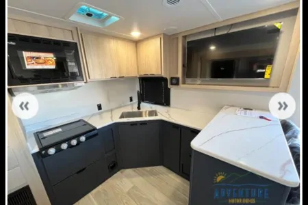 Robert's Winnebago Minnie 2730FK