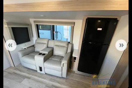 Robert's Winnebago Minnie 2730FK